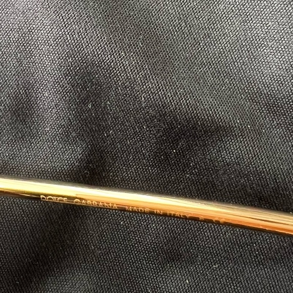 Dolce and Gabbana black and gold sunglassess - Picture 9 of 10